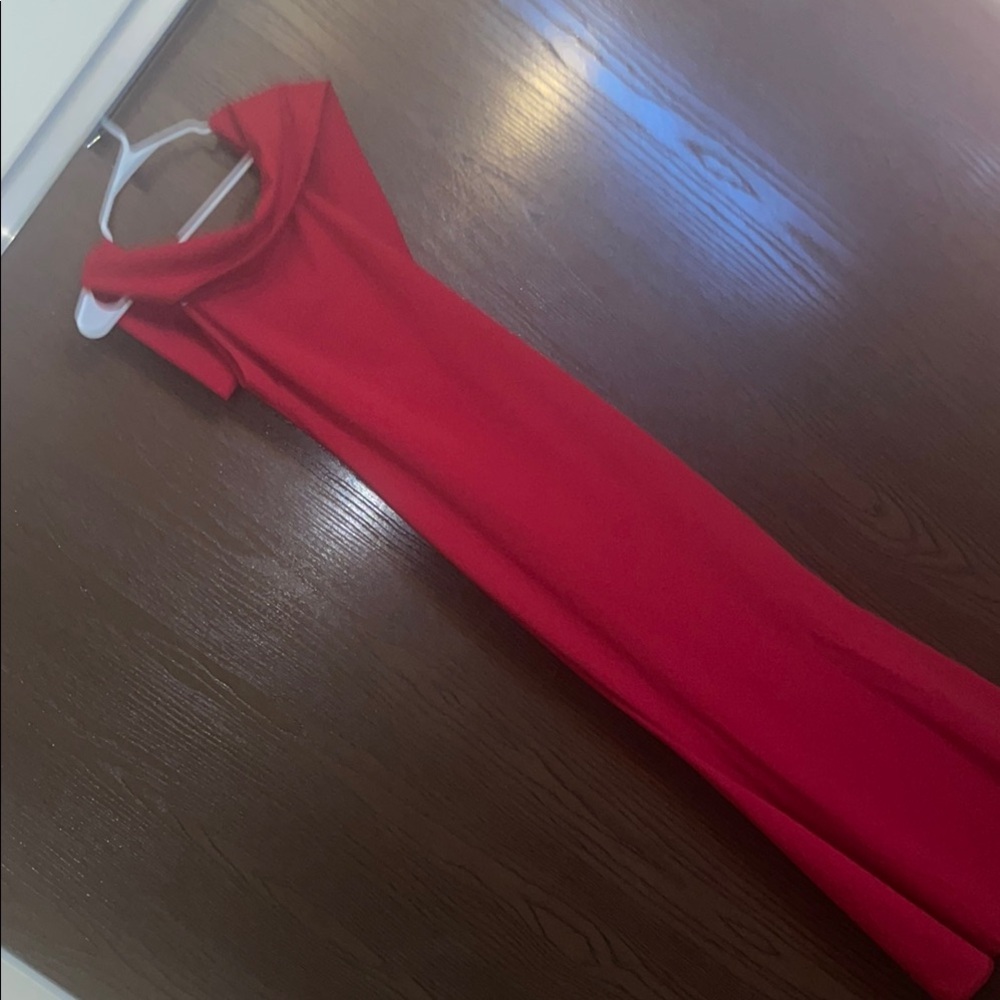 Elegant Red Sleeveless Dress